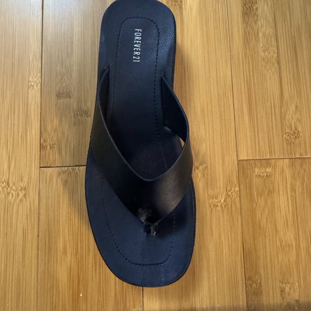 Black Forever21 sandals, size 7, like new